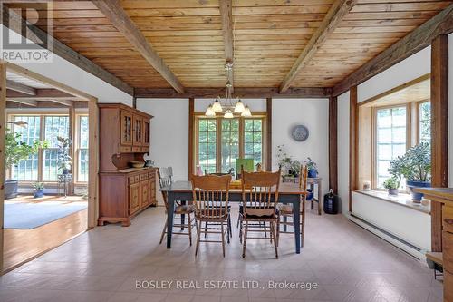 5216 Trafalgar Road, Erin, ON - Indoor Photo Showing Dining Room