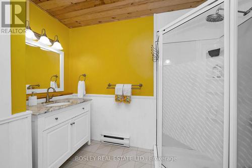 5216 Trafalgar Road, Erin, ON - Indoor Photo Showing Bathroom