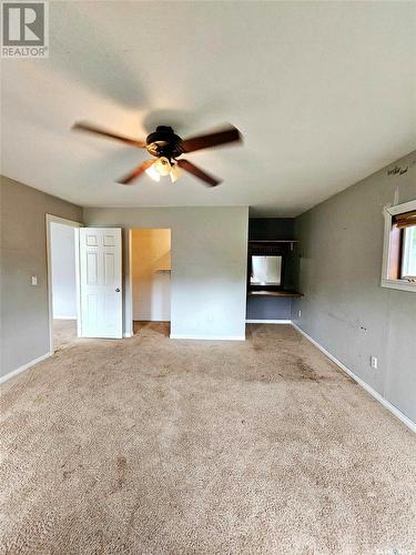 45 Assiniboia Avenue, Dubuc, SK - Indoor Photo Showing Other Room