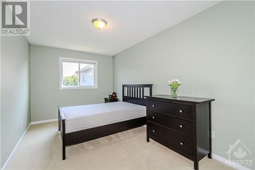 Great size 2nd bedroom - 221 Station Boulevard Unit#11, Ottawa, ON - Indoor Photo Showing Bedroom