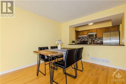 221 Station Boulevard Unit#11, Ottawa, ON - Indoor Photo Showing Dining Room