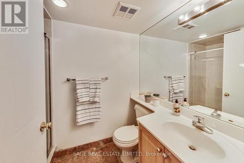 1005 - 750 Bay Street, Toronto (Bay Street Corridor), ON - Indoor Photo Showing Bathroom