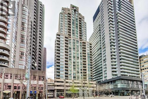 1005 - 750 Bay Street, Toronto (Bay Street Corridor), ON - Outdoor With Facade