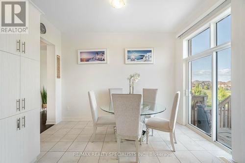 31 Tay Boulevard, Bradford West Gwillimbury (Bradford), ON - Indoor Photo Showing Dining Room