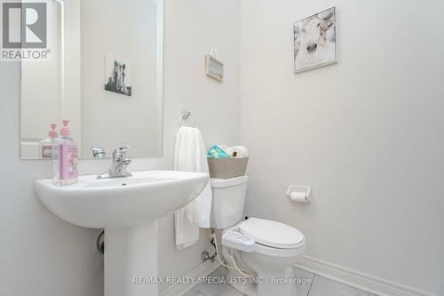 31 Tay Boulevard, Bradford West Gwillimbury (Bradford), ON - Indoor Photo Showing Bathroom