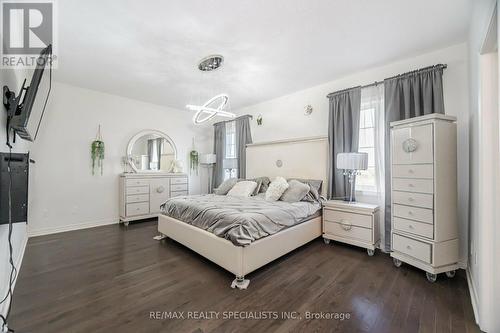 31 Tay Boulevard, Bradford West Gwillimbury (Bradford), ON - Indoor Photo Showing Bedroom