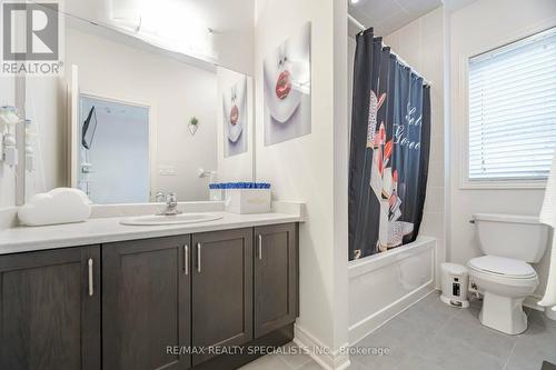 31 Tay Boulevard, Bradford West Gwillimbury (Bradford), ON - Indoor Photo Showing Bathroom