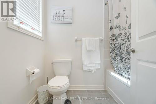 31 Tay Boulevard, Bradford West Gwillimbury (Bradford), ON - Indoor Photo Showing Bathroom