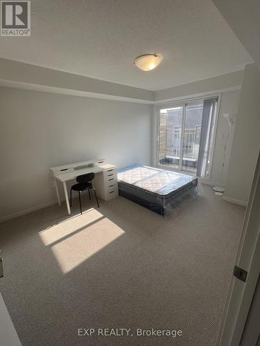 239 - 121 Honeycrisp Crescent, Vaughan, ON - Indoor Photo Showing Bedroom