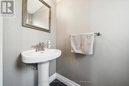 14 Emily Carr Street, Markham, ON - Indoor Photo Showing Bathroom