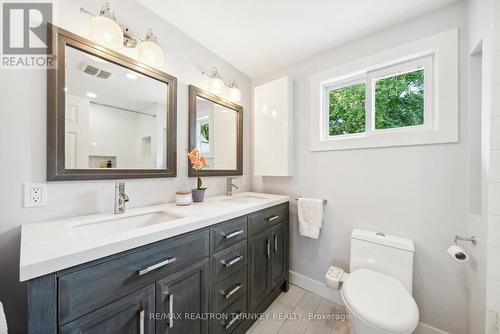 14 Emily Carr Street, Markham, ON - Indoor Photo Showing Bathroom