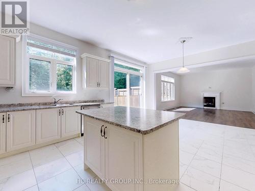 15 Trail Boulevard, Springwater, ON - Indoor Photo Showing Kitchen