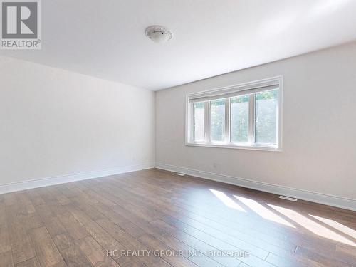 15 Trail Boulevard, Springwater, ON - Indoor Photo Showing Other Room