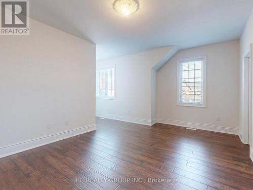 15 Trail Boulevard, Springwater, ON - Indoor Photo Showing Other Room