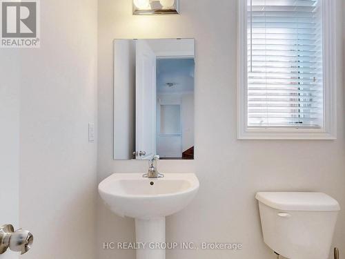 15 Trail Boulevard, Springwater (Minesing), ON - Indoor Photo Showing Bathroom