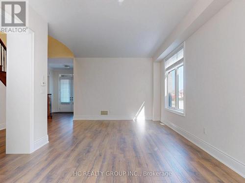 15 Trail Boulevard, Springwater, ON - Indoor Photo Showing Other Room