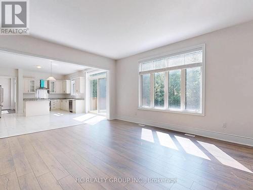 15 Trail Boulevard, Springwater, ON - Indoor Photo Showing Other Room