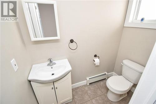 339 Bessie Street, Sudbury, ON - Indoor Photo Showing Bathroom