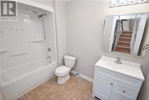 339 Bessie Street, Sudbury, ON - Indoor Photo Showing Bathroom