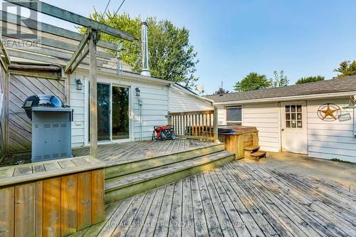 263 King Street, Southwest Middlesex (Glencoe), ON - Outdoor With Deck Patio Veranda With Exterior