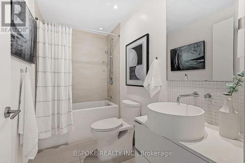 2912 - 185 Roehampton Avenue, Toronto (Mount Pleasant West), ON - Indoor Photo Showing Bathroom