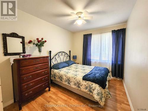 347 Nosov Drive, Iroquois Falls, ON - Indoor Photo Showing Bedroom