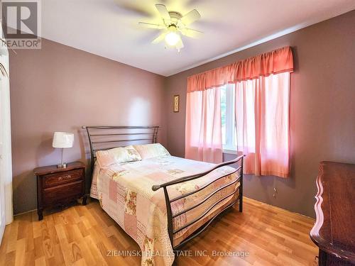 347 Nosov Drive, Iroquois Falls, ON - Indoor Photo Showing Bedroom