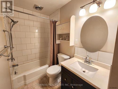 347 Nosov Drive, Iroquois Falls, ON - Indoor Photo Showing Bathroom