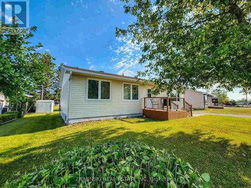 347 Nosov Drive, Iroquois Falls, ON - Outdoor