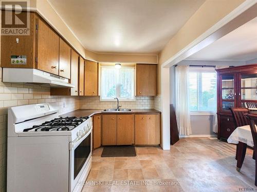 347 Nosov Drive, Iroquois Falls, ON - Indoor Photo Showing Kitchen With Double Sink