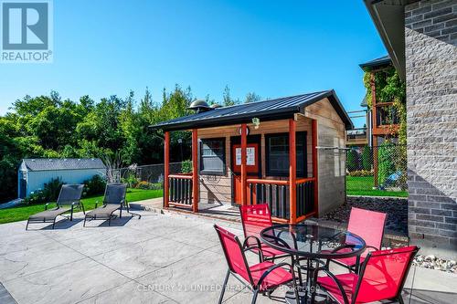 435 Raymond Street, Peterborough (Northcrest), ON - Outdoor With Deck Patio Veranda