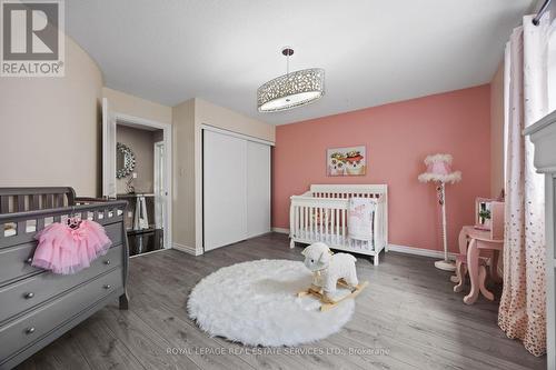 50 Tudor Crescent, Barrie (Innis-Shore), ON - Indoor Photo Showing Bedroom