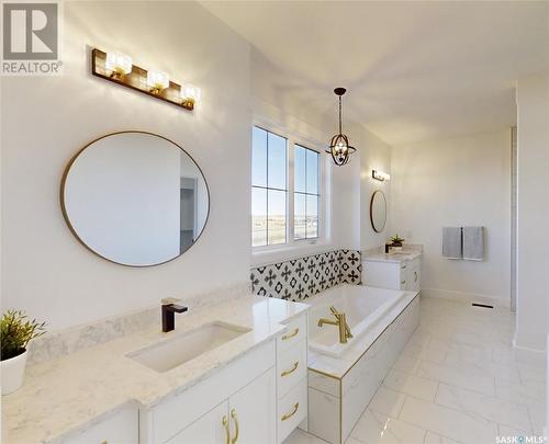 107 Woolf Bend, Saskatoon, SK - Indoor Photo Showing Bathroom