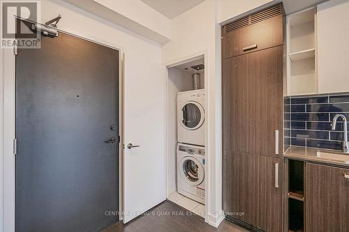 908 - 125 Redpath Avenue, Toronto (Mount Pleasant West), ON - Indoor Photo Showing Laundry Room