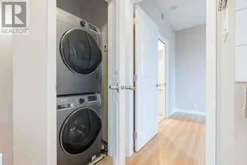 2601 1211 Melville Street, Vancouver, BC - Indoor Photo Showing Laundry Room