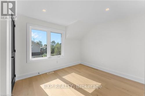 40 Parkview Avenue, Fort Erie, ON - Indoor Photo Showing Other Room