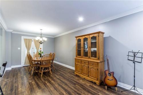 1216 Consort Crescent, Burlington, ON - Indoor Photo Showing Dining Room