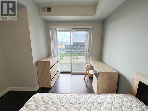 B602 - 62 Balsam Street, Waterloo, ON - Indoor Photo Showing Bedroom