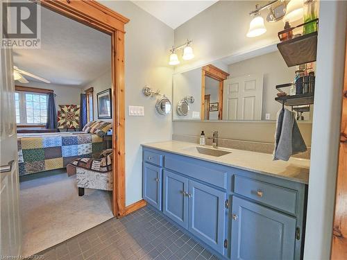 6806 21 Highway, South Bruce Peninsula, ON - Indoor Photo Showing Bathroom