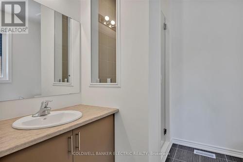 3 Hillcroft Way, Kawartha Lakes (Bobcaygeon), ON - Indoor Photo Showing Bathroom