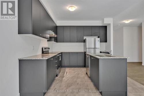 3 Hillcroft Way, Kawartha Lakes (Bobcaygeon), ON - Indoor Photo Showing Kitchen With Upgraded Kitchen