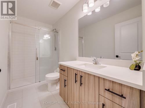 12 Southam Lane, Hamilton (Mountview), ON - Indoor Photo Showing Bathroom