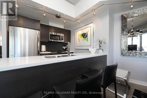 1104 - 318 King Street E, Toronto, ON - Indoor Photo Showing Kitchen With Double Sink