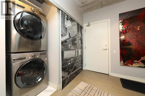 1104 - 318 King Street E, Toronto, ON - Indoor Photo Showing Laundry Room