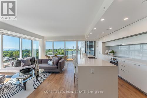 1302 - 99 Foxbar Road, Toronto (Yonge-St. Clair), ON - Indoor Photo Showing Living Room