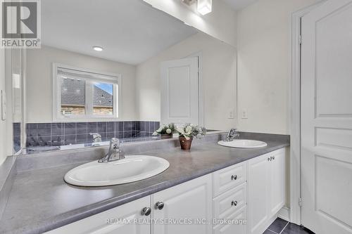 125 Russell Creek Drive, Brampton (Sandringham-Wellington North), ON - Indoor Photo Showing Bathroom