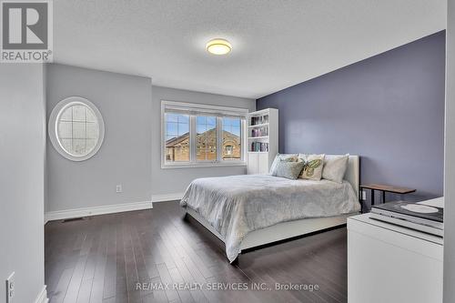 125 Russell Creek Drive, Brampton (Sandringham-Wellington North), ON - Indoor Photo Showing Bedroom