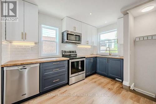 412 Valermo Drive, Toronto (Alderwood), ON - Indoor Photo Showing Kitchen With Stainless Steel Kitchen With Upgraded Kitchen