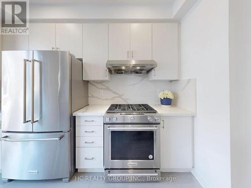 354 Arthur Bonner Avenue, Markham (Cornell), ON - Indoor Photo Showing Kitchen