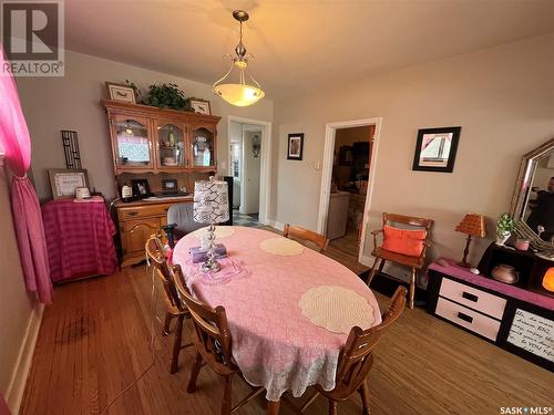 113 H Avenue N, Saskatoon, SK - Indoor Photo Showing Dining Room